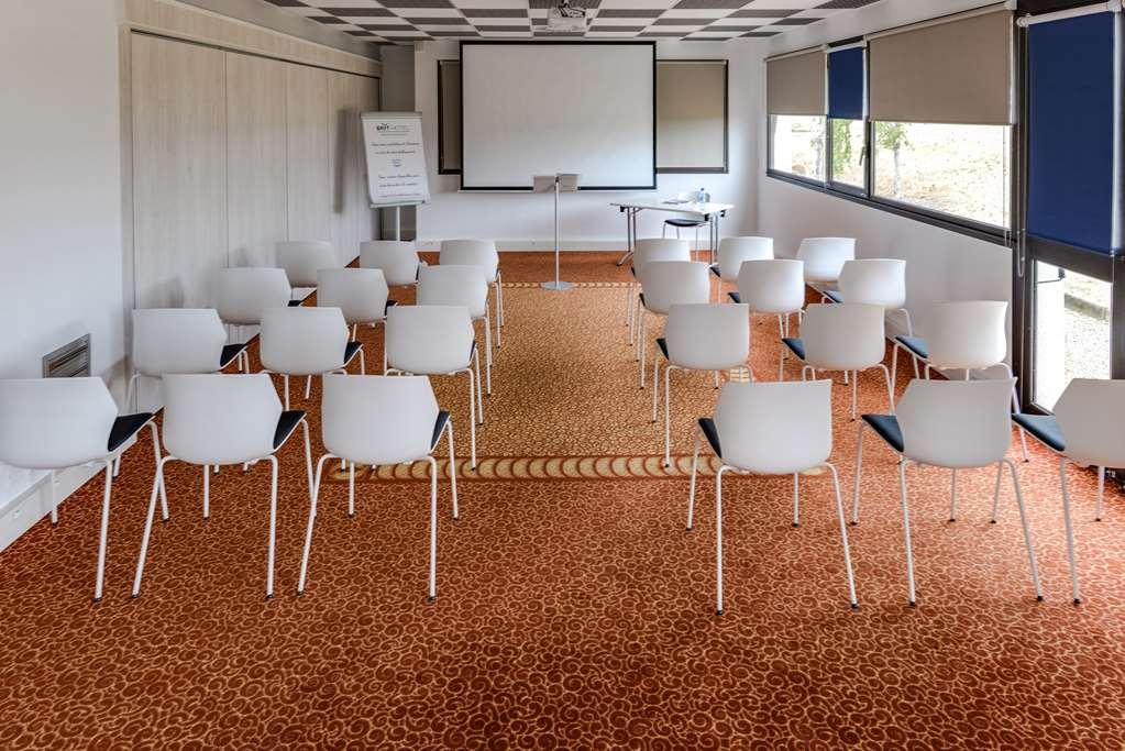 Brit Hotel Rennes Cesson Съоръжения снимка