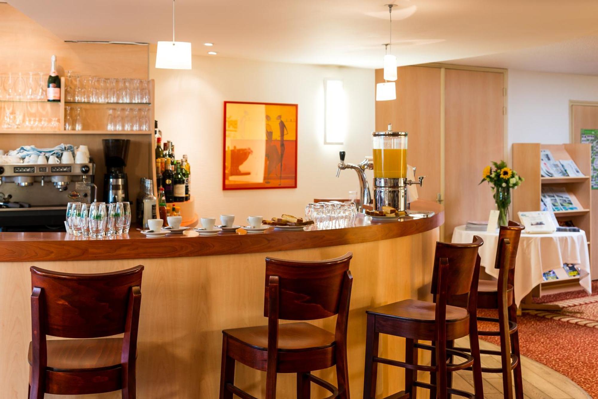 Brit Hotel Rennes Cesson Екстериор снимка