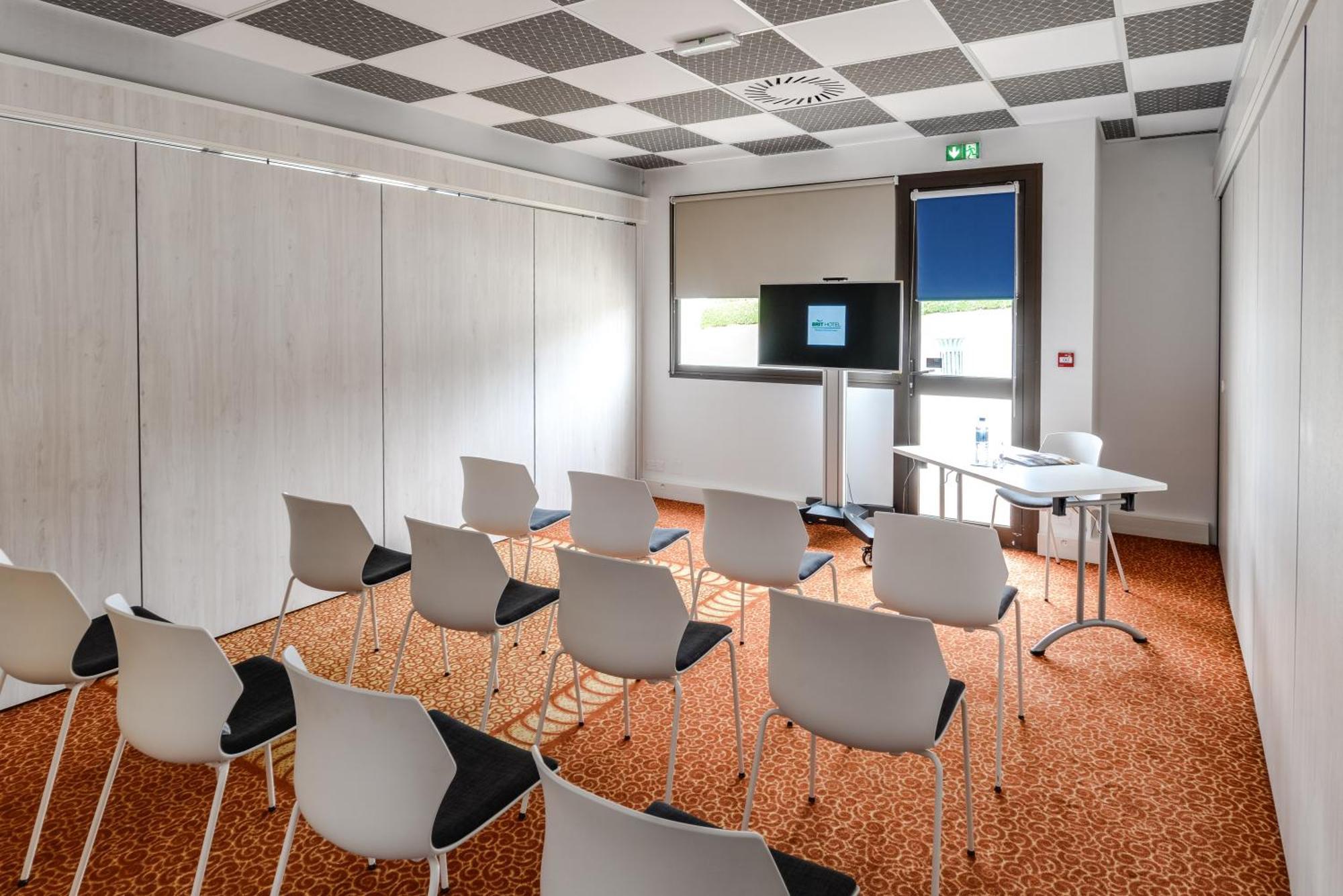 Brit Hotel Rennes Cesson Екстериор снимка
