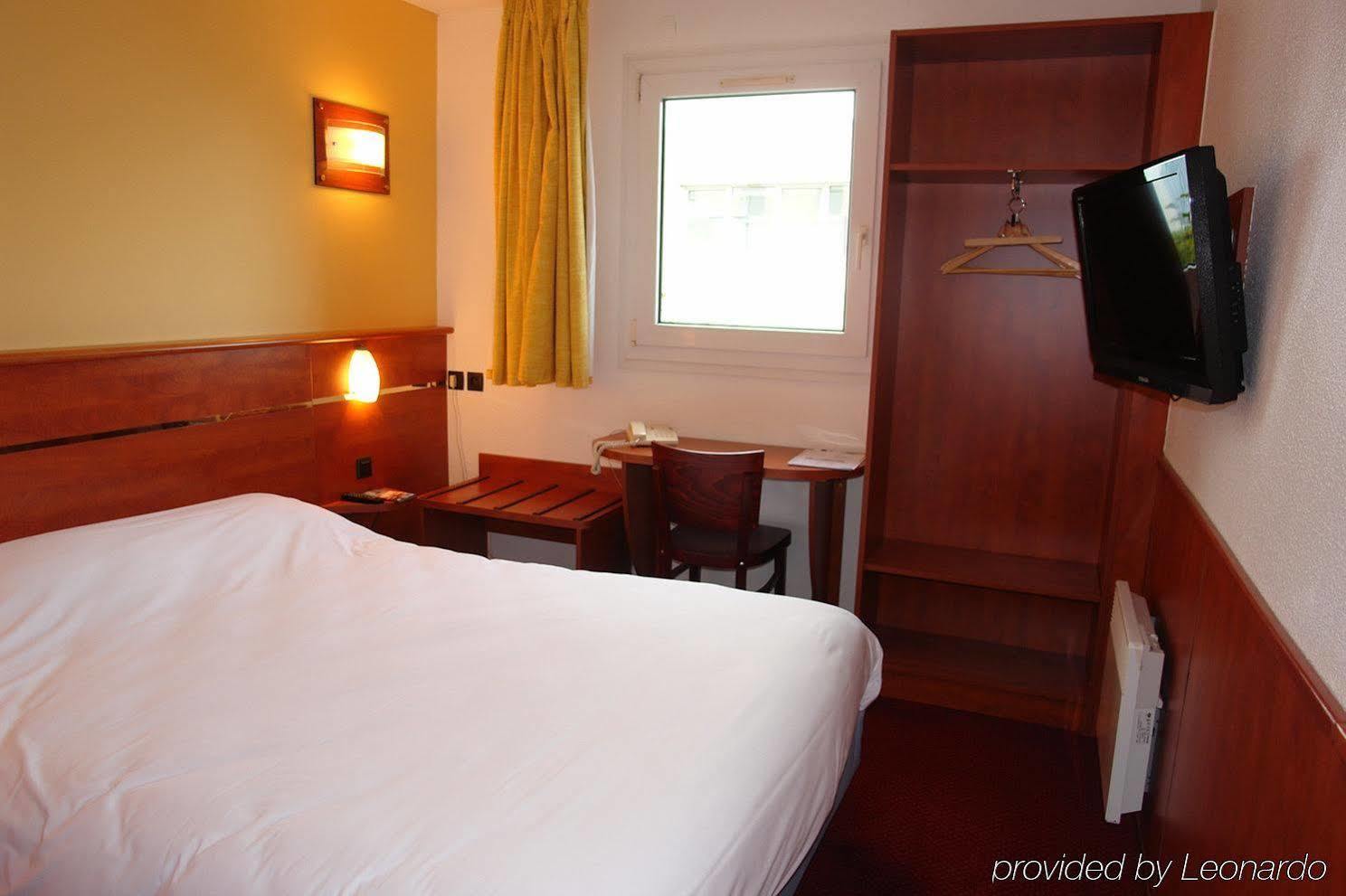 Brit Hotel Rennes Cesson Екстериор снимка